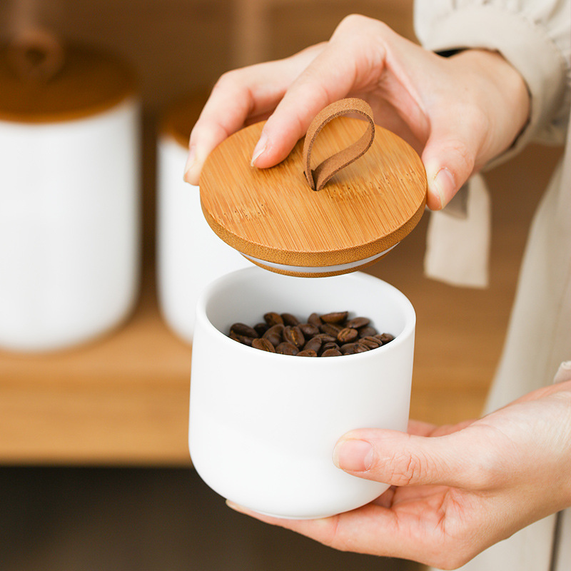 Vaso portaoggetti in ceramica  - Kitchen Appliances Manufacturers recensione e prezzo